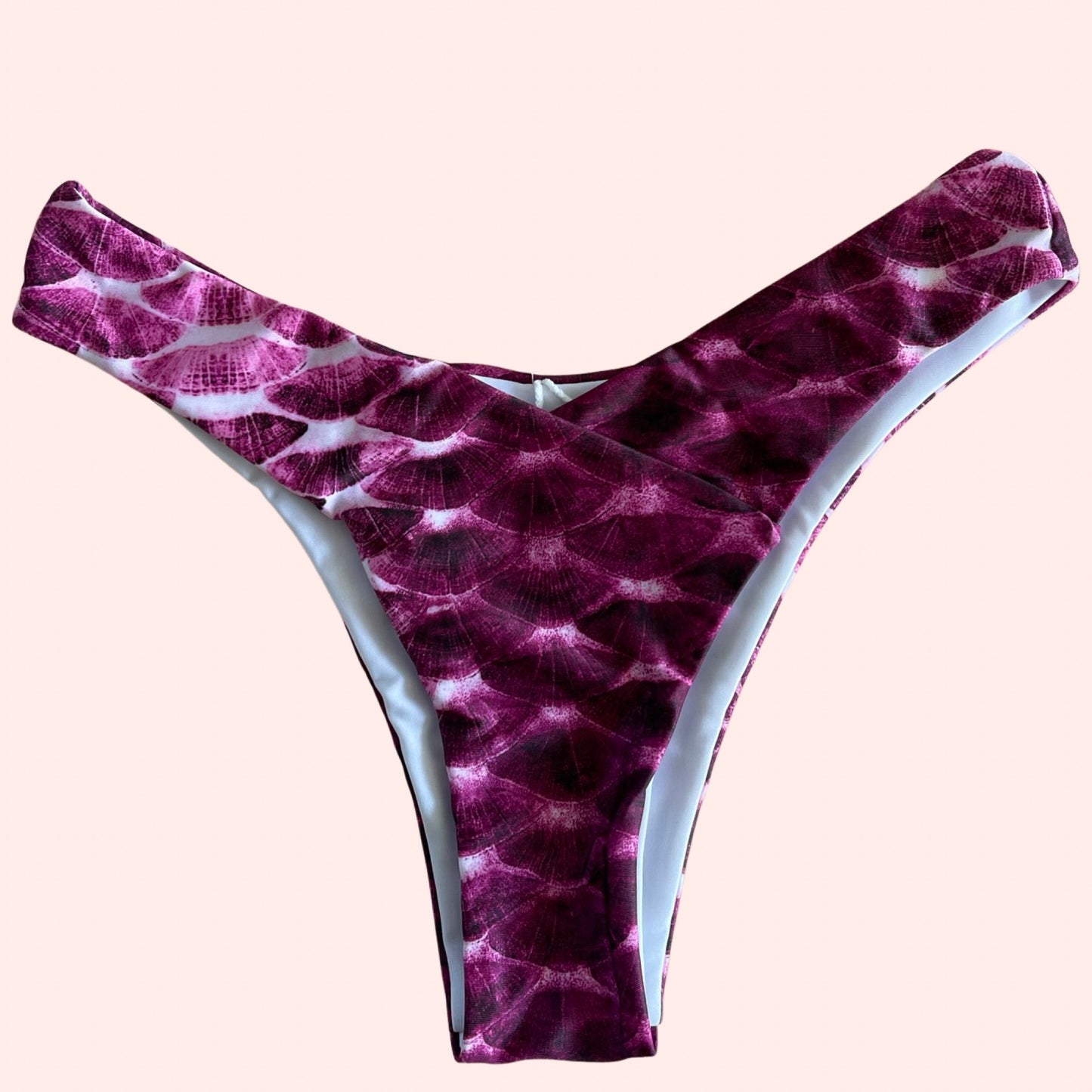 Sustainable V-Ola bottoms