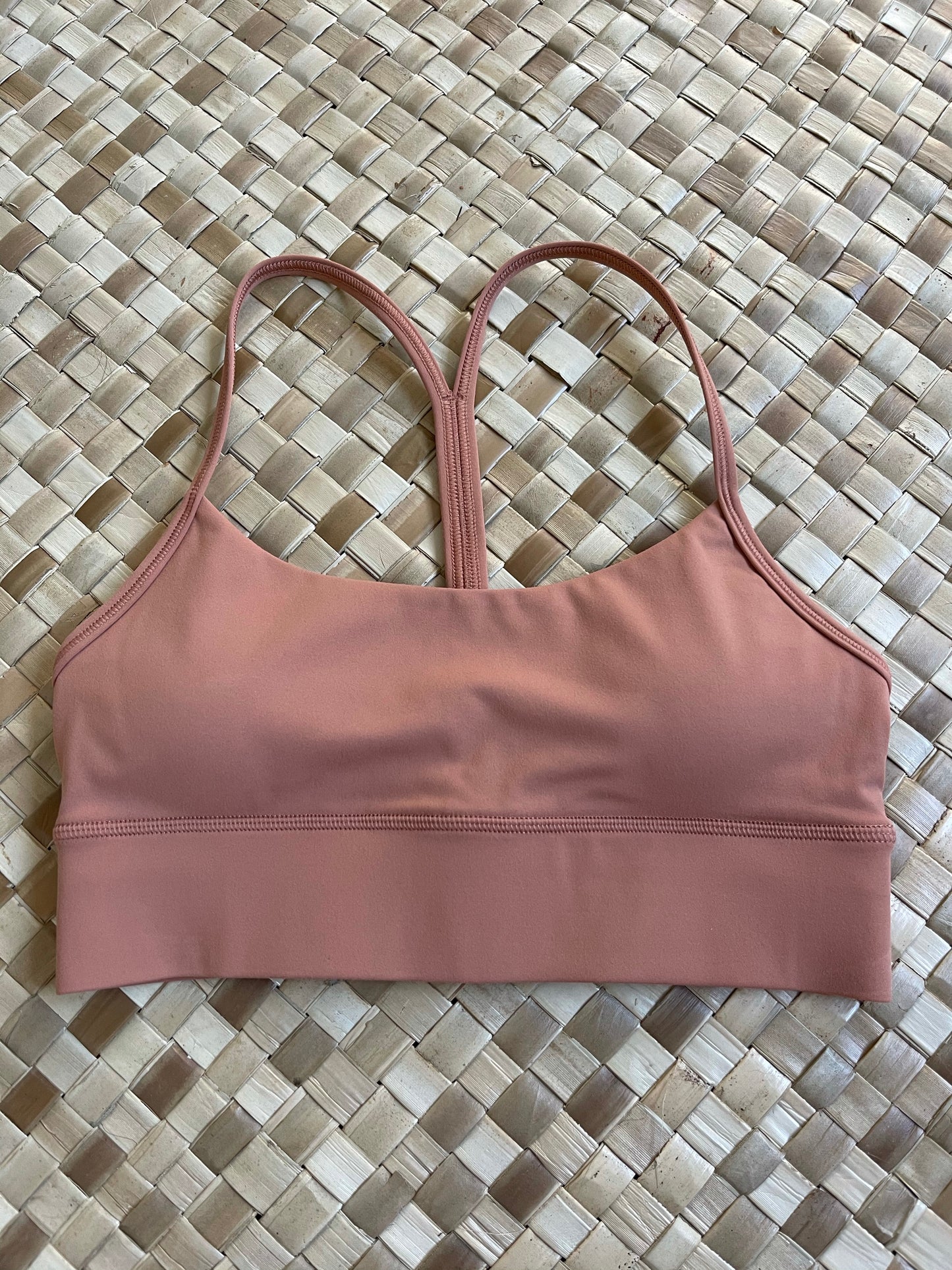 Huelo sports bra