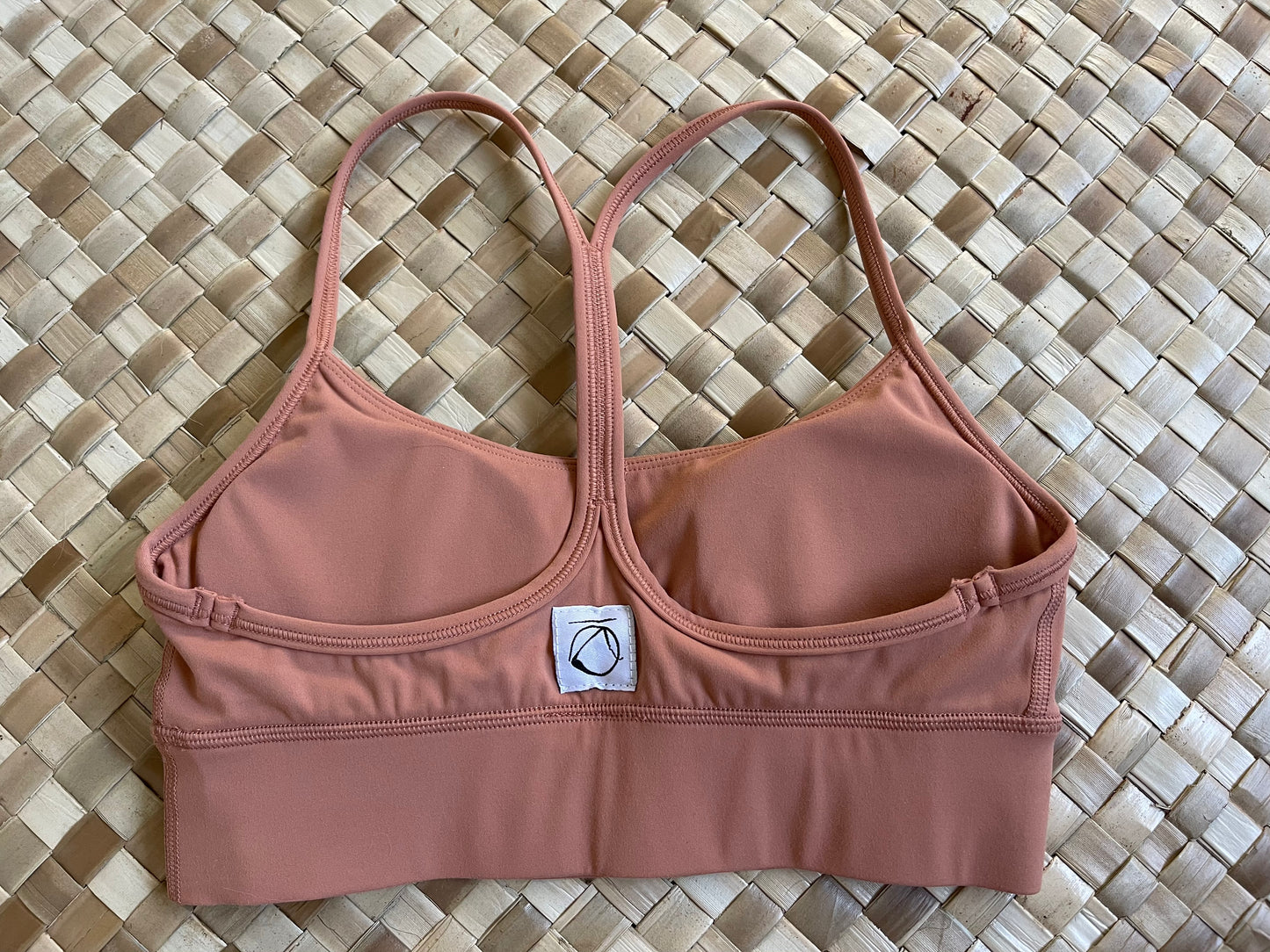 Huelo sports bra