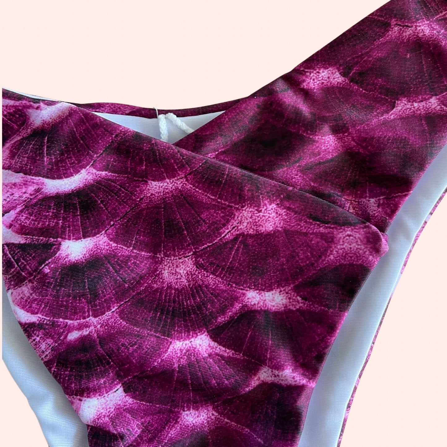 Sustainable V-Ola bottoms