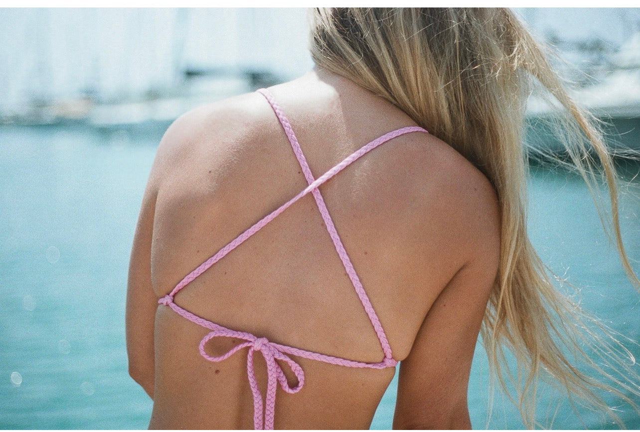 Sustainable & reversible Hilikini top